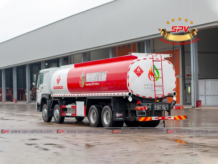 30,000 Litres Fuel Tank Truck Sinotruk - LB 30,000 Litres Fuel Tank Truck Sinotruk - LB